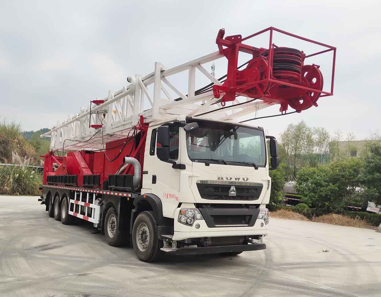 YZZ5550TXJZZ6型修井機(jī)圖片