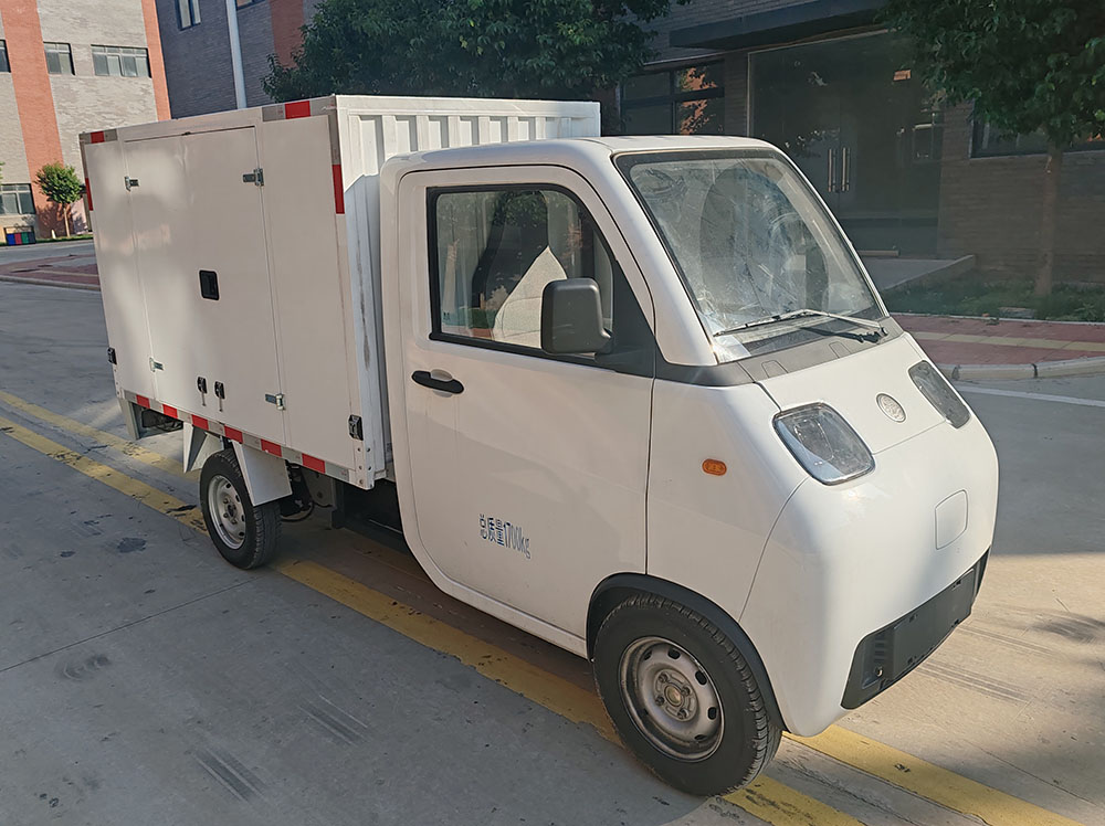 活越牌ZB5022XXYBEVGDR1純電動廂式運(yùn)輸車公告圖片