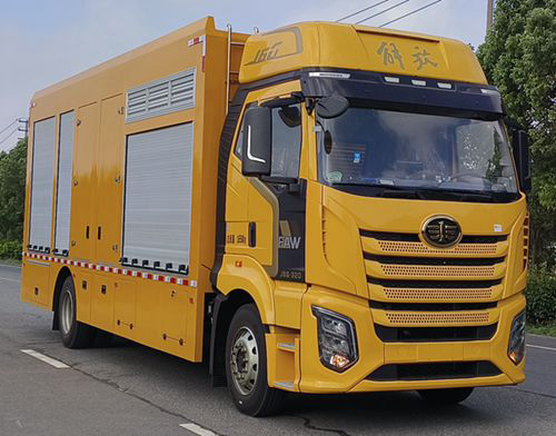 路鑫牌NJJ5170TPS6大流量排水搶險(xiǎn)車