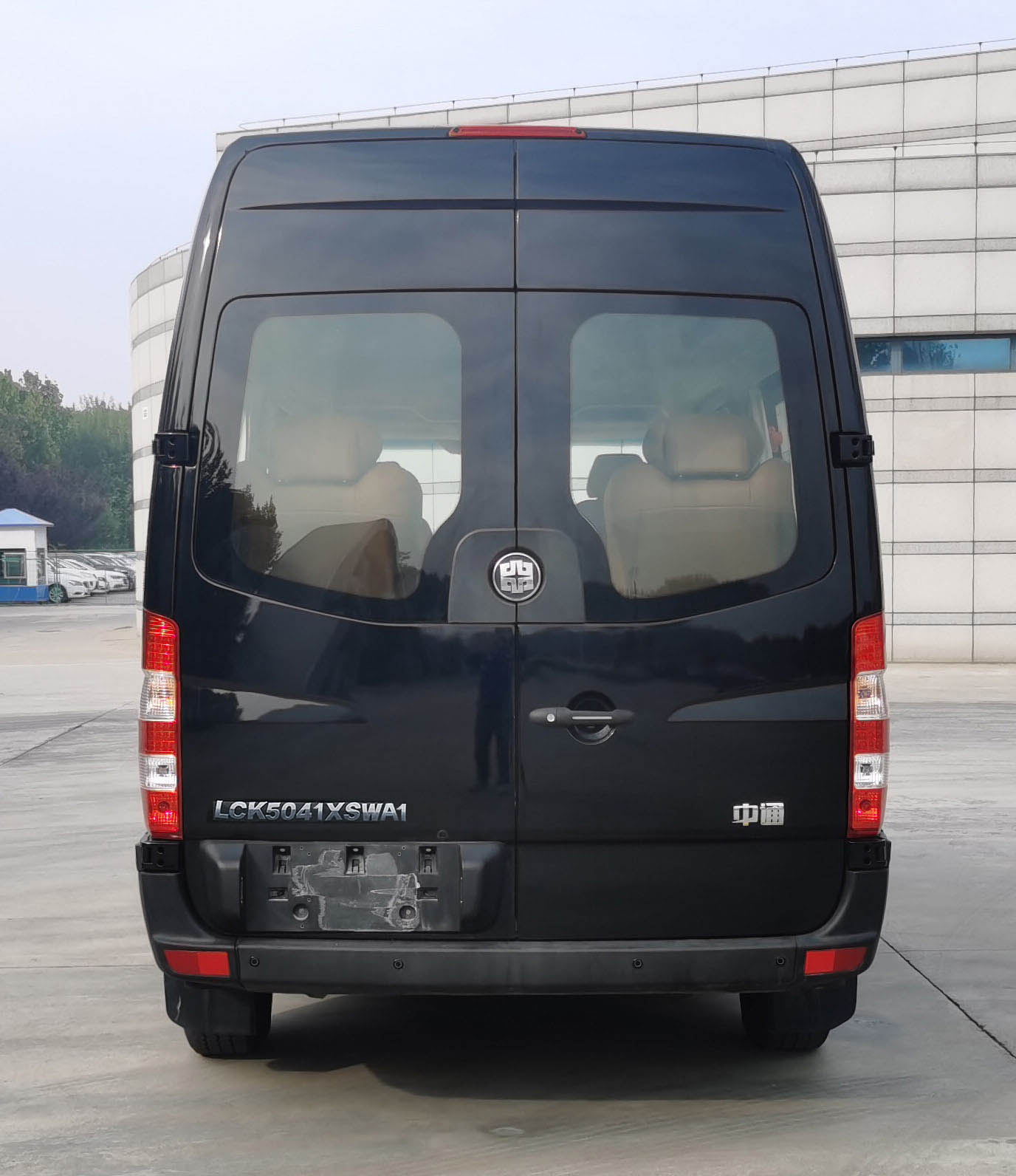 中通牌LCK5041XSWA1商務(wù)車(chē)公告圖片