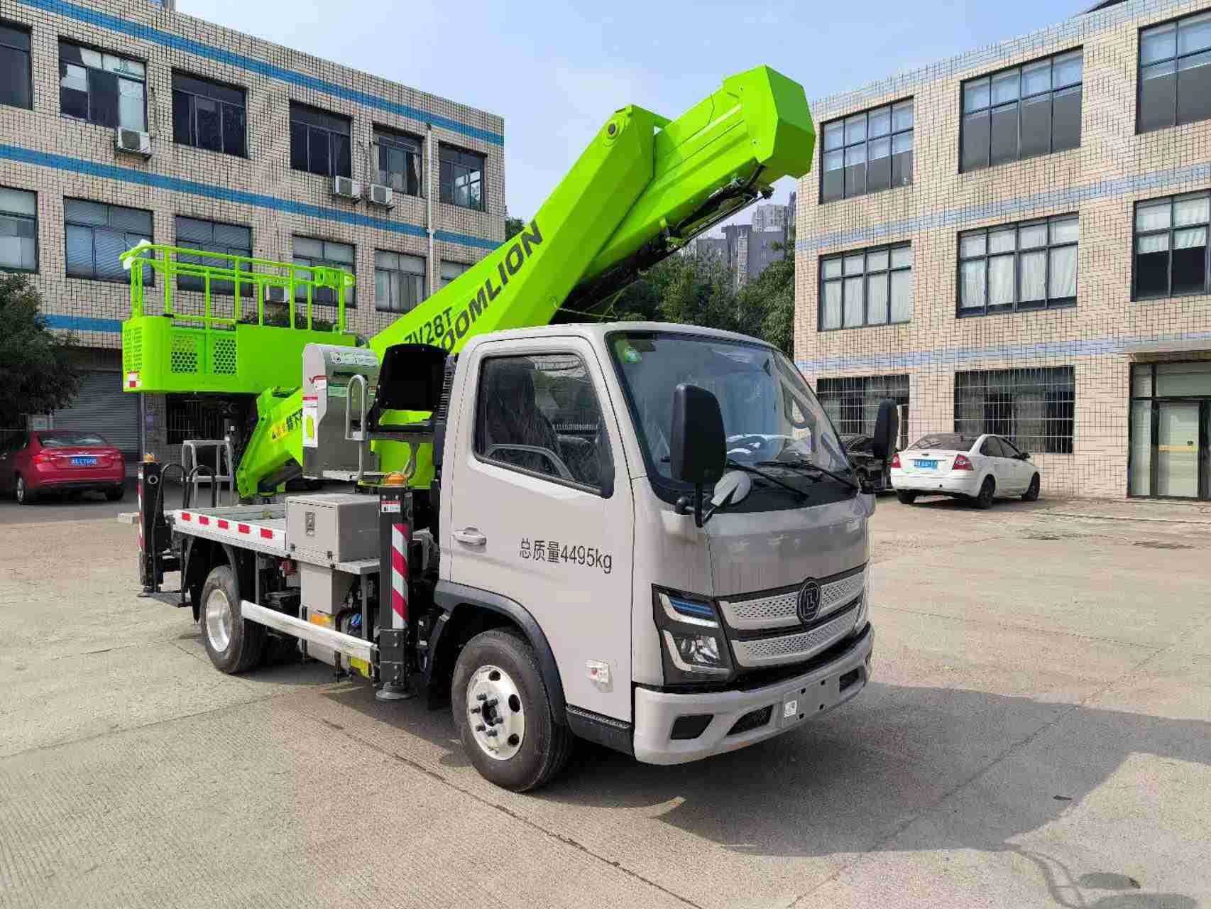 中聯(lián)重科牌ZLK5046JGKB6高空作業(yè)車公告圖片