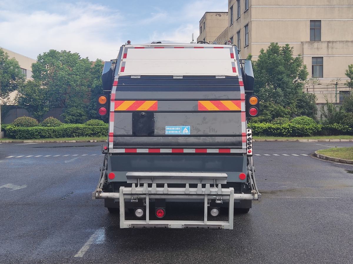 三力牌CGJ5185ZYSCABEV1純電動(dòng)壓縮式垃圾車公告圖片