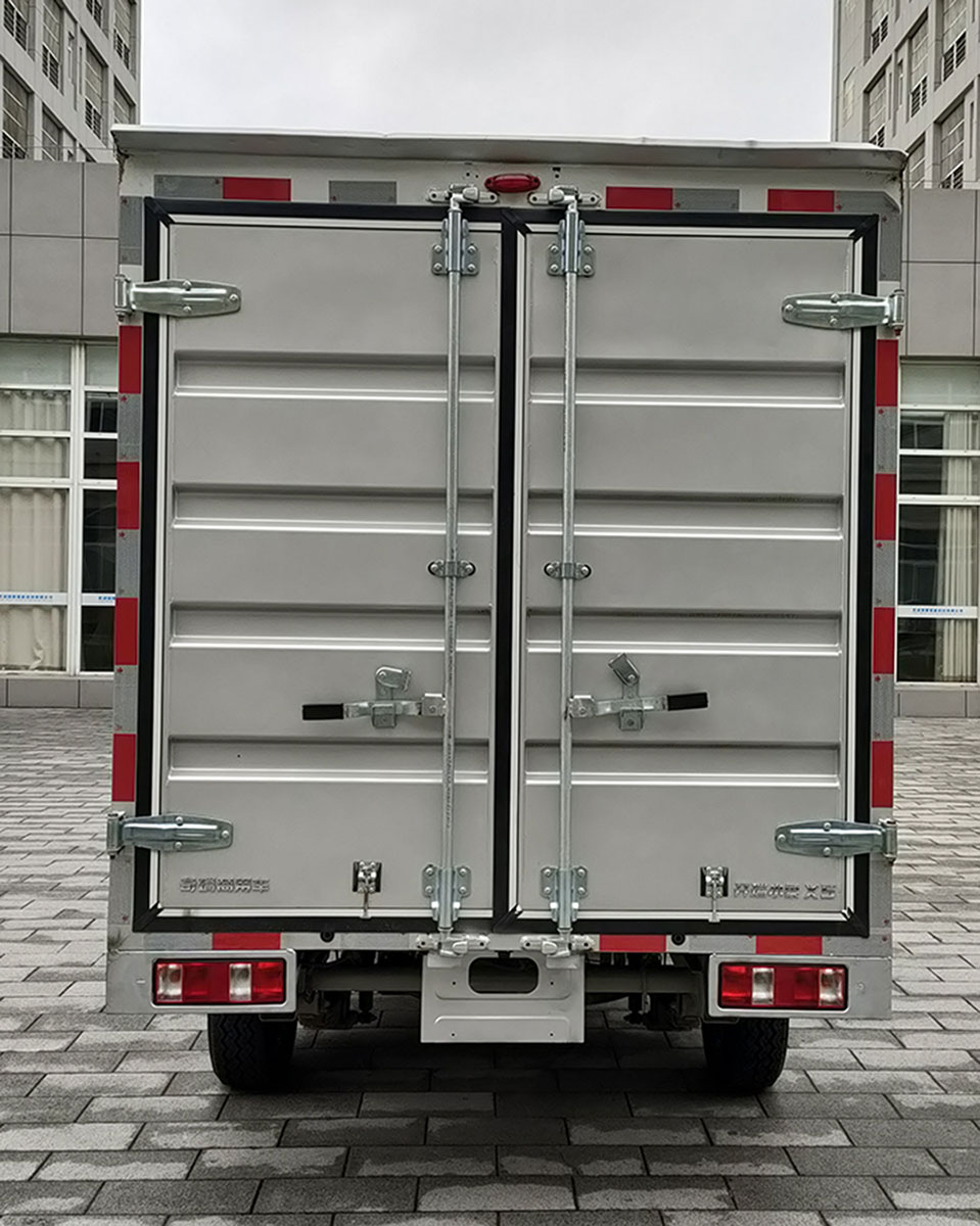 開瑞牌SQR5032XXYBEVH72純電動(dòng)廂式運(yùn)輸車公告圖片