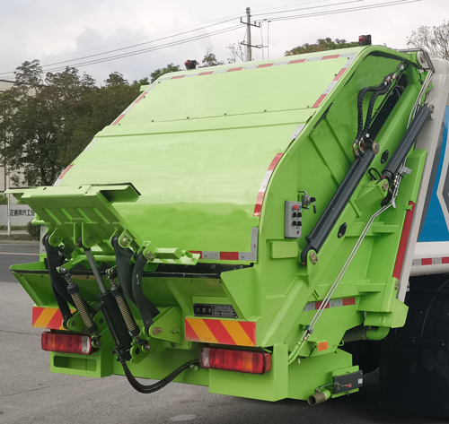 耶律潔牌SWT5181ZYSBEV純電動壓縮式垃圾車公告圖片