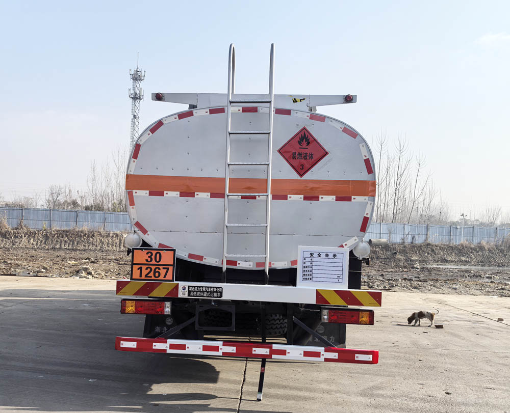 潤知星牌SCS5267GRYSX6易燃液體罐式運(yùn)輸車公告圖片