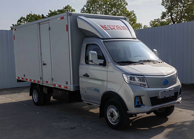 長(zhǎng)安牌CKS5032XXYX3RD62BEV純電動(dòng)廂式運(yùn)輸車公告圖片