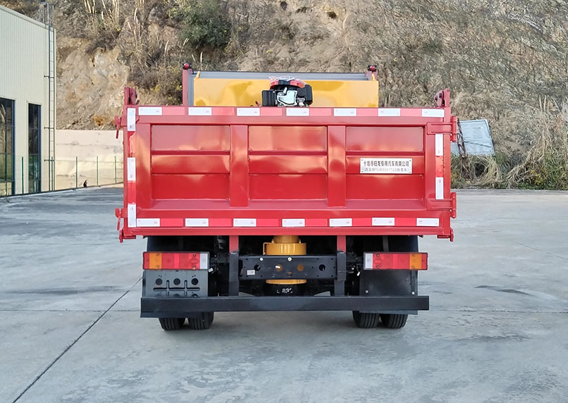 垚龍牌YLW5041TCX除雪車公告圖片