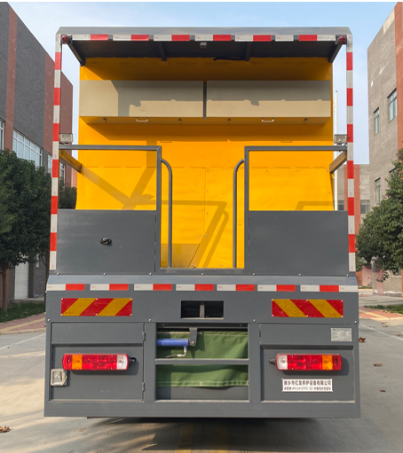 環(huán)豹牌AYL5312TFC-ZZ纖維同步封層車公告圖片