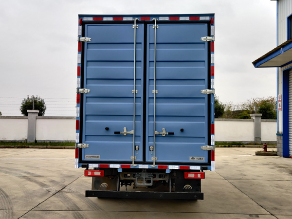 宇通牌ZKH5045XXYBEV2531純電動(dòng)廂式運(yùn)輸車公告圖片