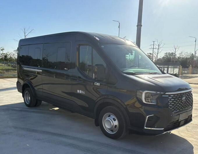 鈞天牌JKF5040XSW6T8商務(wù)車公告圖片