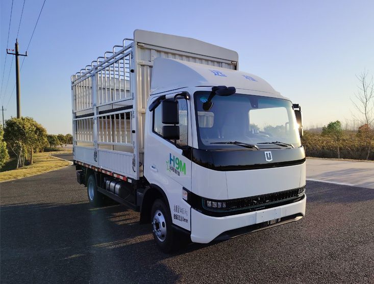 遠(yuǎn)程牌JGL5049CCYSHEVGMR2甲醇插電式增程混合動(dòng)力倉(cāng)柵式運(yùn)輸車公告圖片