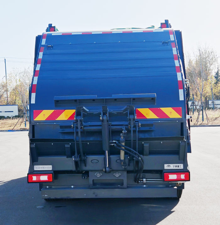 宇通牌YTZ5180ZYSD1SHEV插電式增程混合動(dòng)力壓縮式垃圾車公告圖片