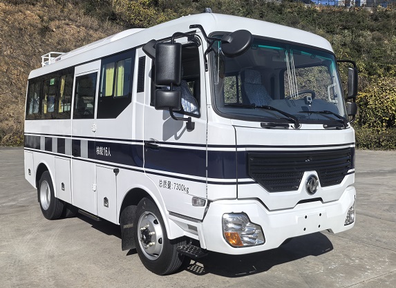 程力重工牌CLH5070XYBE6運(yùn)兵車