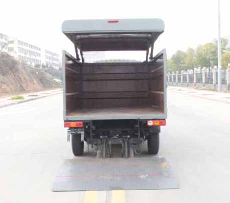 縱昂牌CLT5030XTYBJBEV純電動(dòng)密閉式桶裝垃圾車公告圖片