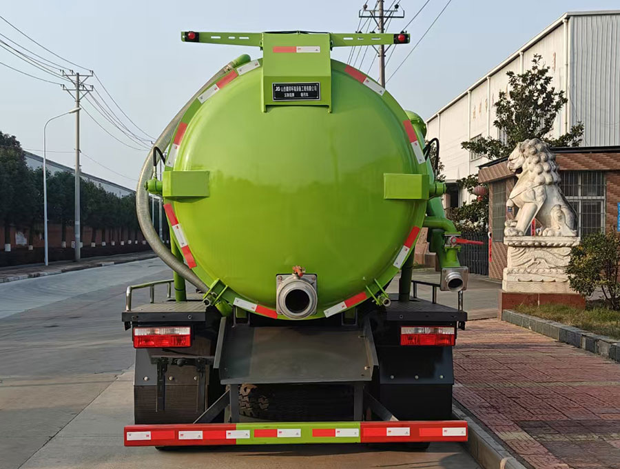 玉驍瓏牌YBH5120GXWE6吸污車公告圖片