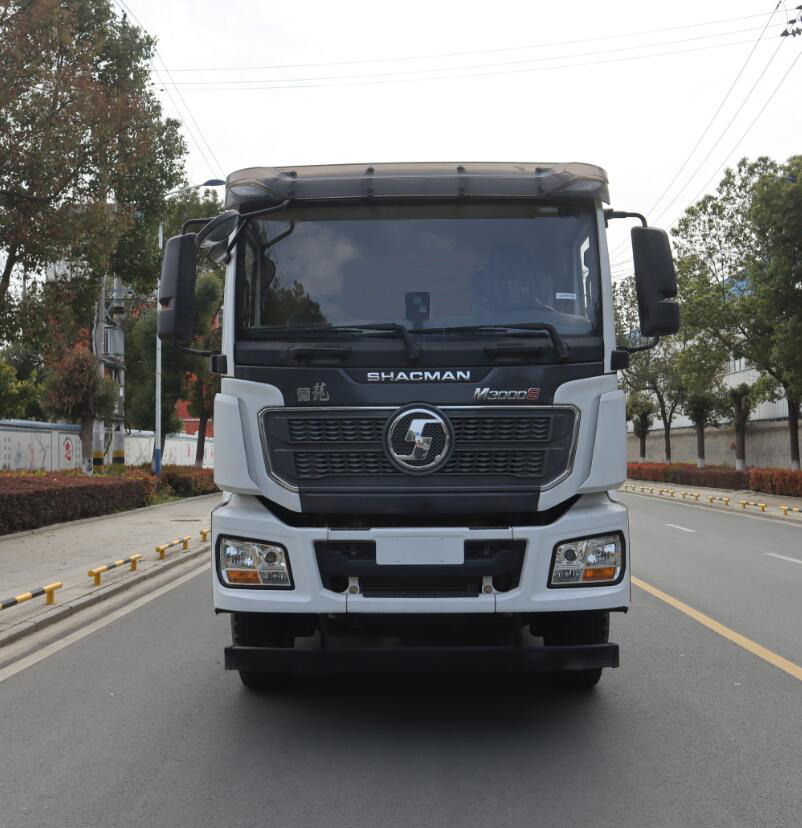 中汽力威牌HLW5310TYLSX6壓裂車(chē)公告圖片