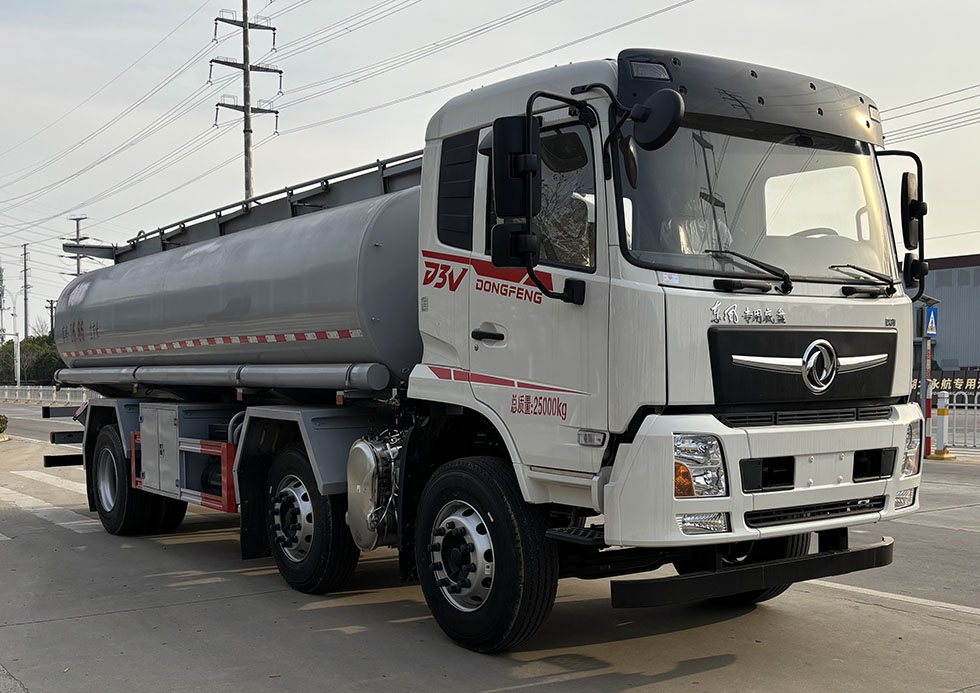 舜德牌SDS5250GPGDF6普通液體運(yùn)輸車