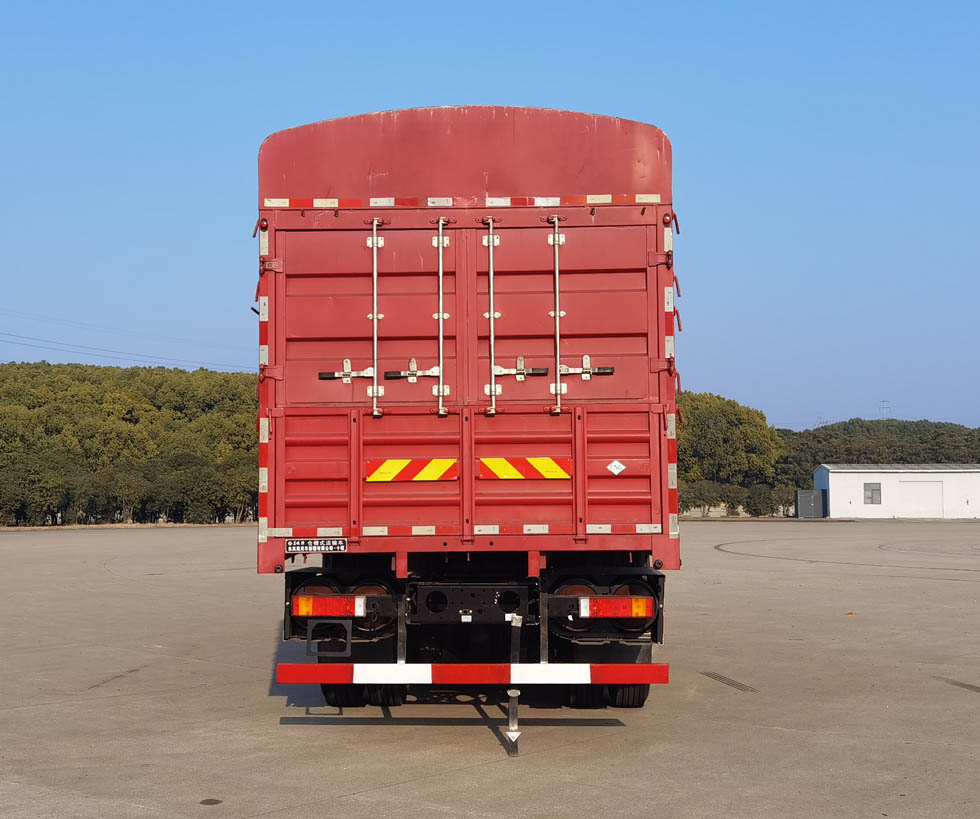 東風(fēng)牌DFV5318CCYGP6C倉柵式運(yùn)輸車公告圖片