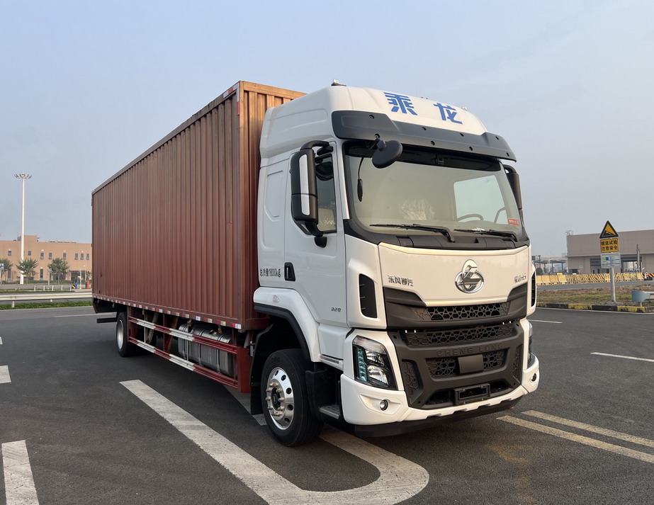 乘龍牌LZ5180XXYH5AC101廂式運(yùn)輸車公告圖片