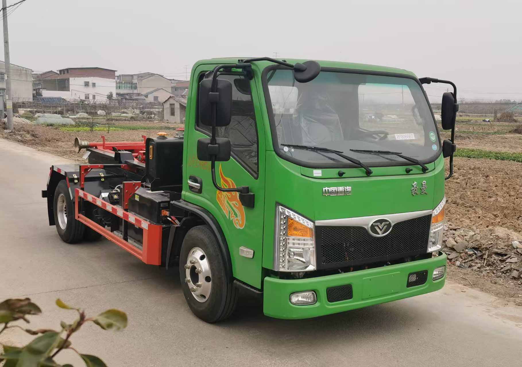 力海通牌HLH5040ZXXBEV純電動車廂可卸式垃圾車公告圖片