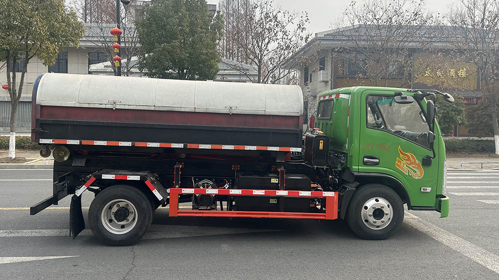 力海通牌HLH5040ZXXBEV純電動車廂可卸式垃圾車公告圖片