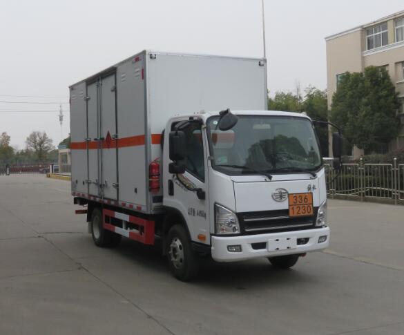 特運(yùn)牌DTA5040XRYCA6易燃液體廂式運(yùn)輸車