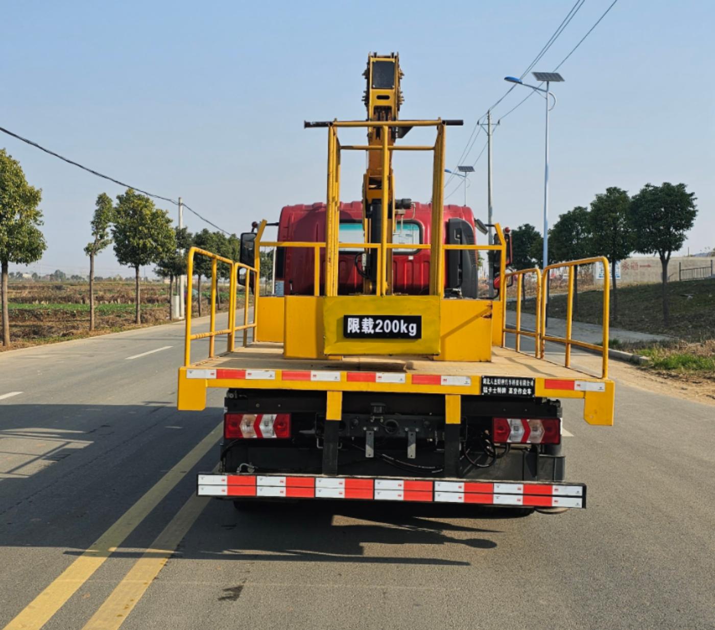 猛卡士特牌XCL5041JGK6高空作業(yè)車公告圖片