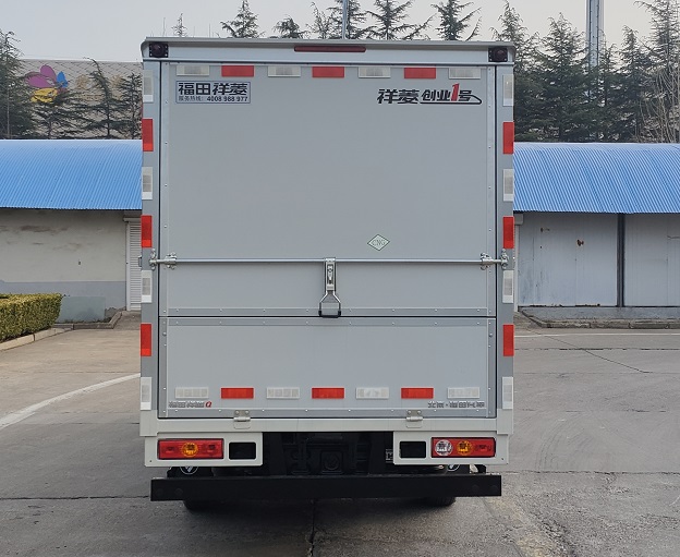 福田牌BJ5030XYK4JC6-70翼開(kāi)啟廂式貨車(chē)公告圖片