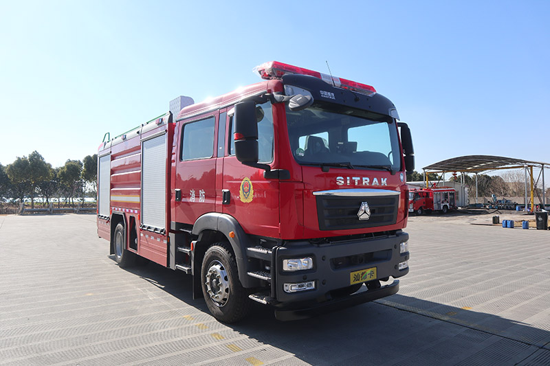 上格牌SGX5196GXFPM80泡沫消防車