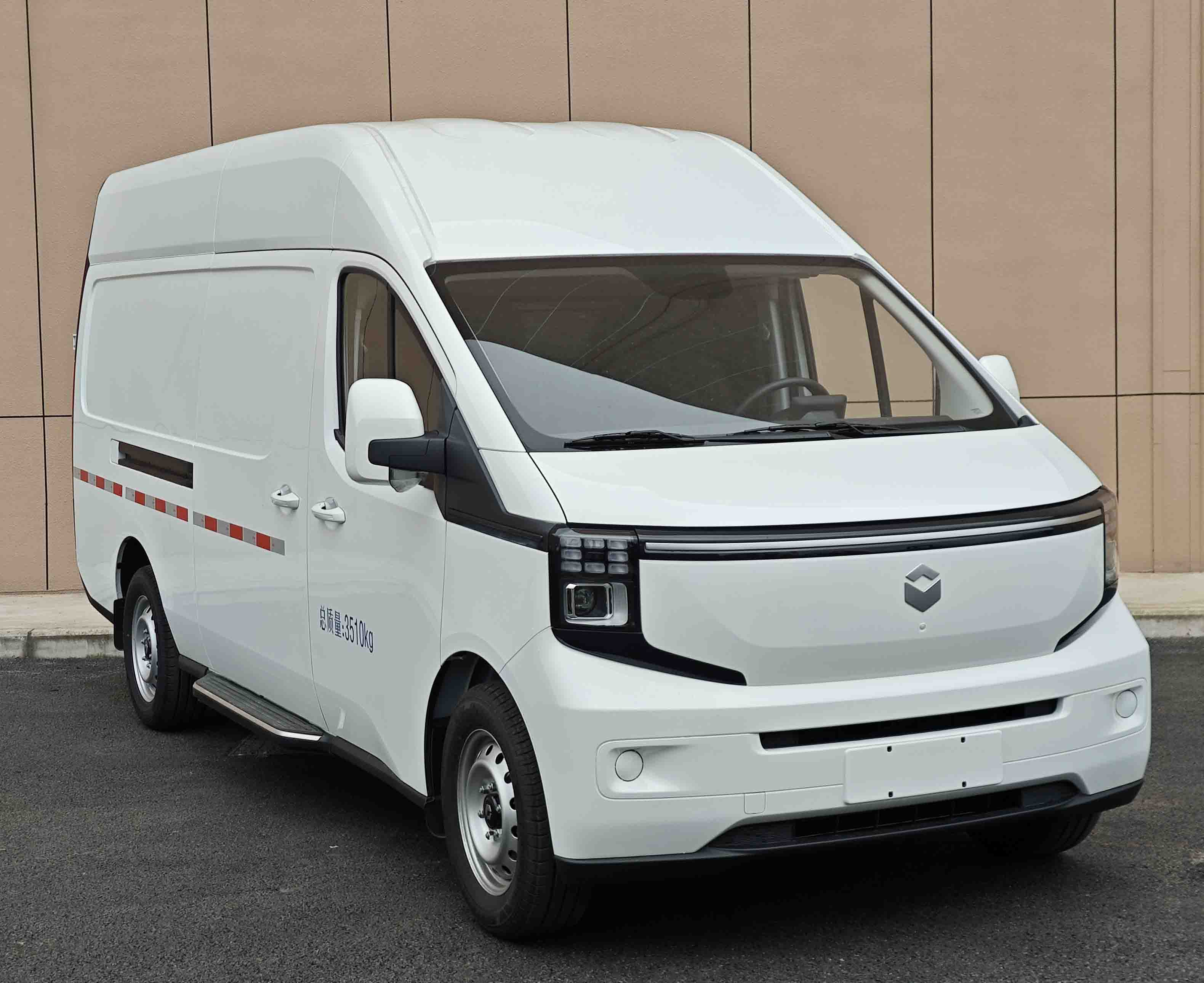 長安牌SC5048XXYAAAABEV純電動(dòng)廂式貨車公告圖片