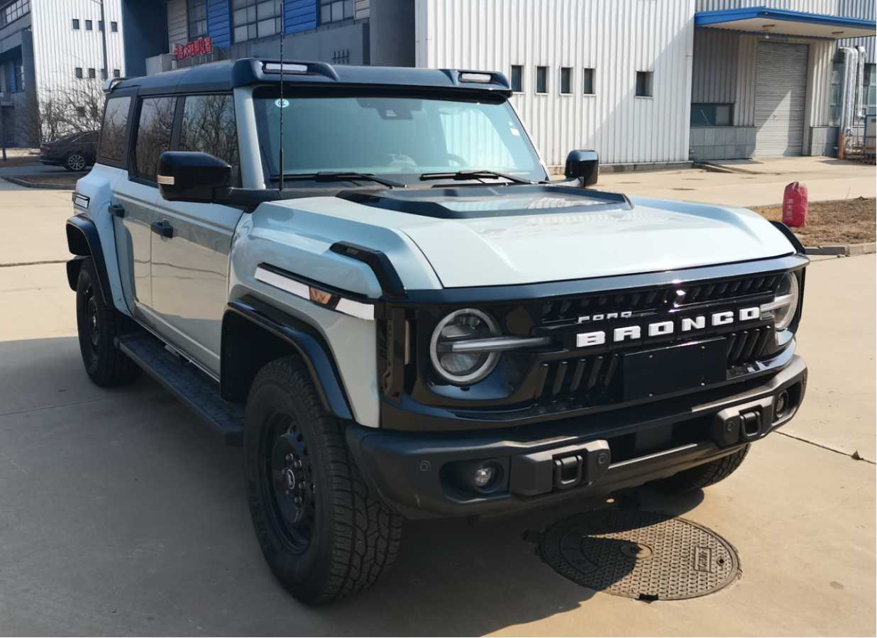 克蒂汽車牌JTW5038XSWC商務車