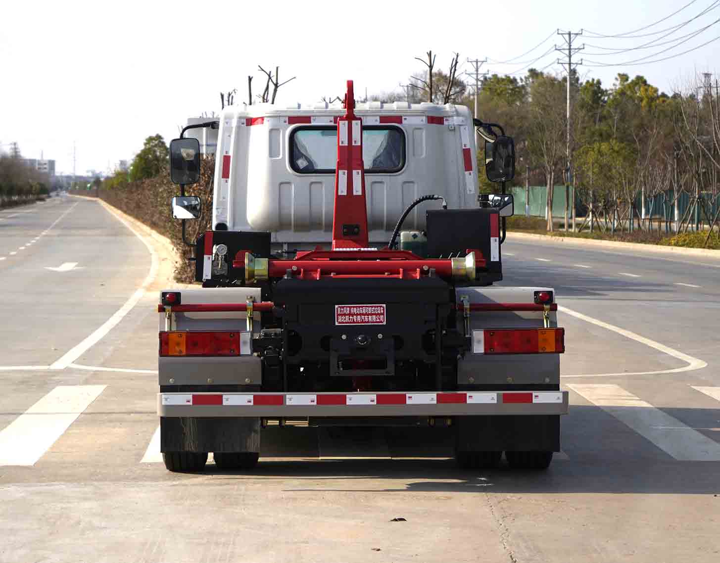 凱力風(fēng)牌KLF5121ZXXBEV純電動(dòng)車(chē)廂可卸式垃圾車(chē)公告圖片