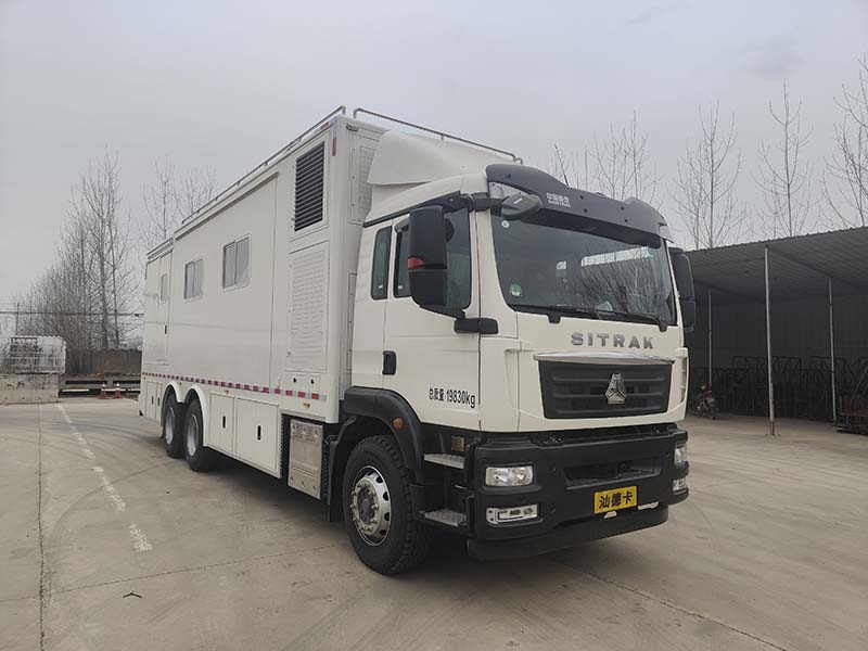 CEV5209XTXZZ型通信車圖片