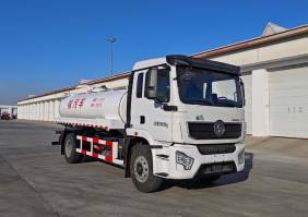 吸污车