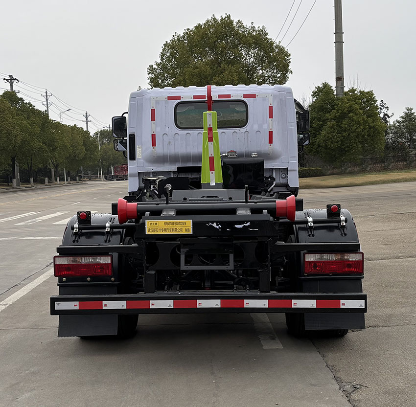 武工牌WGG5087ZXXJGBEV純電動車廂可卸式垃圾車公告圖片