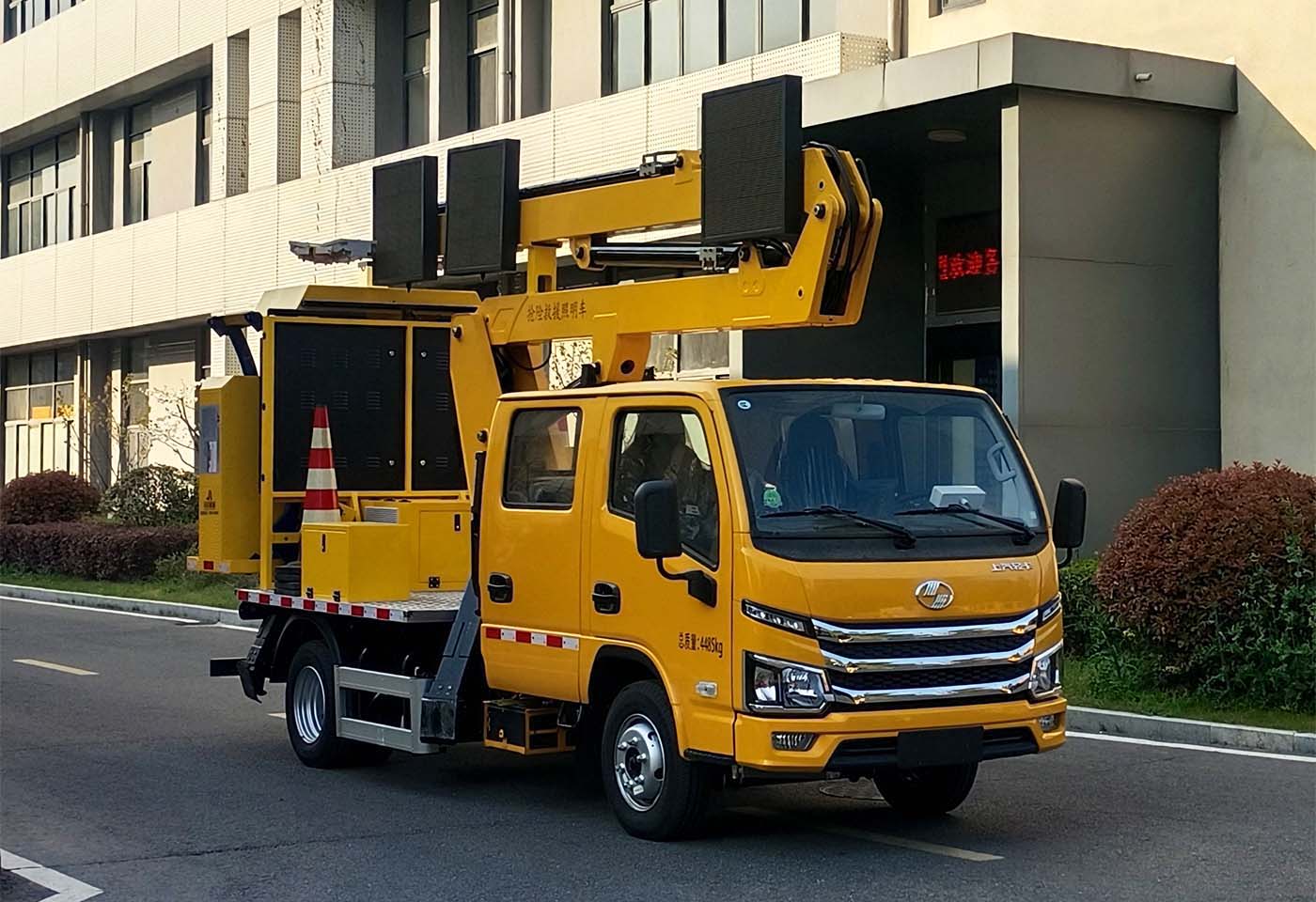 靖馬牌JMA5040XZM搶險(xiǎn)救援照明車