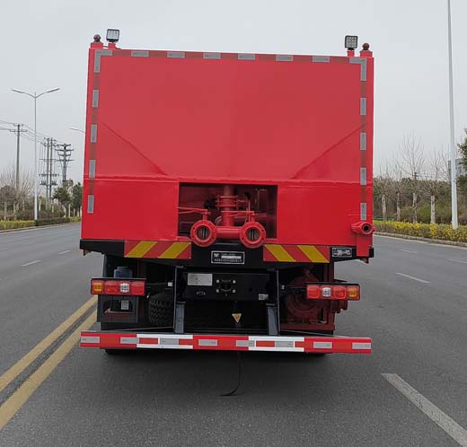 忠華通運牌TYJ5300TYL壓裂車公告圖片