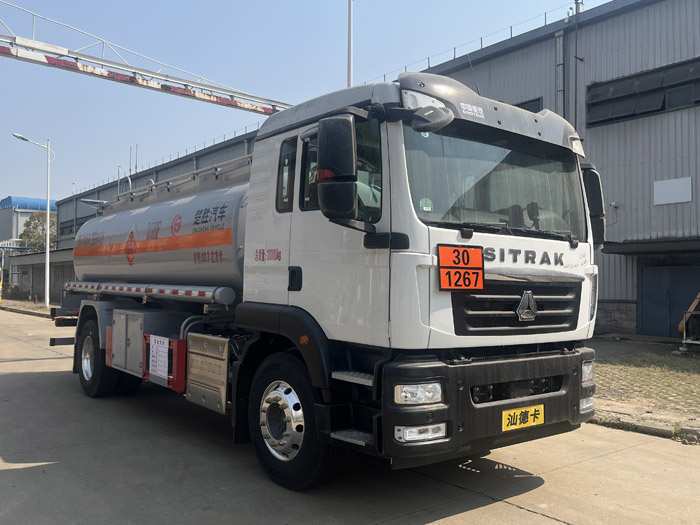 CSC5186GRYZK6型易燃液體罐式運輸車圖片