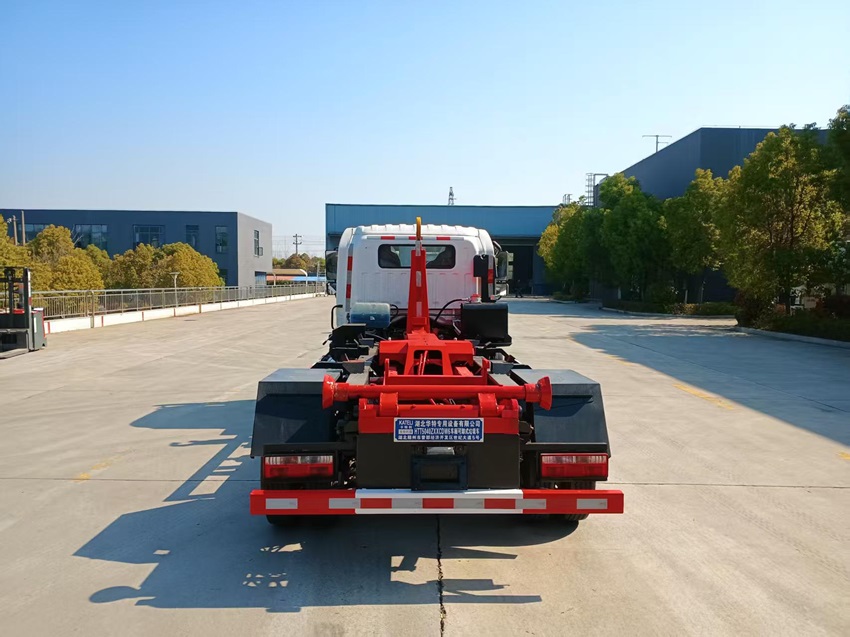卡特利牌HTT5040ZXXCDW6車廂可卸式垃圾車公告圖片