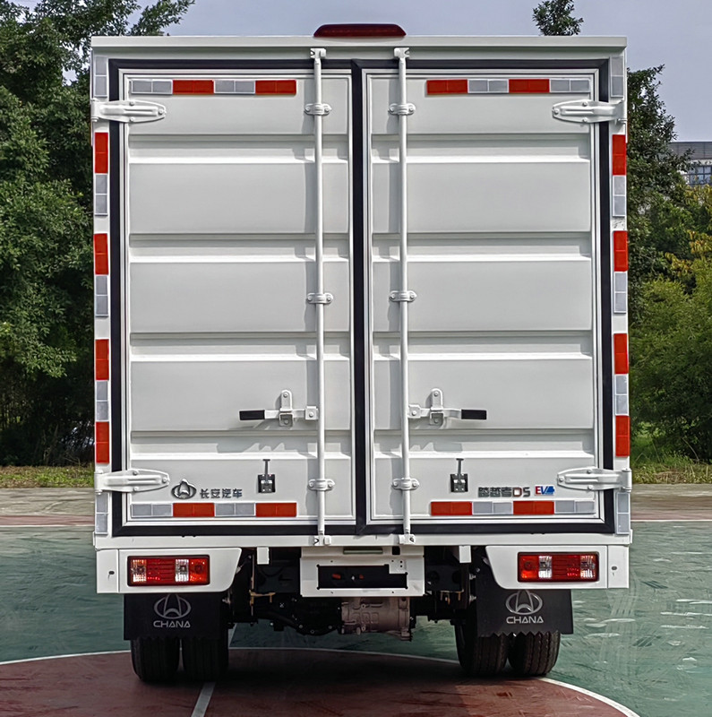 長安牌CKS5032XXYD5FD63BEV純電動(dòng)廂式貨車公告圖片