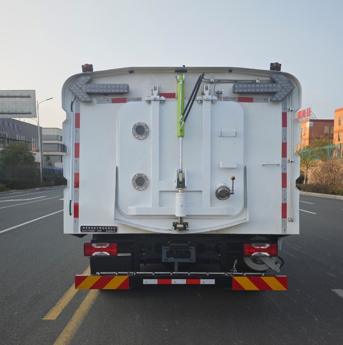 創(chuàng)維牌NJL5120TXSSH1EV純電動(dòng)洗掃車(chē)公告圖片