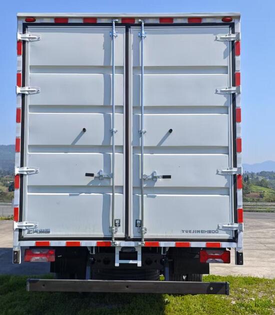 躍進(jìn)牌SH5087XXYZFEVWZ1純電動(dòng)廂式貨車公告圖片