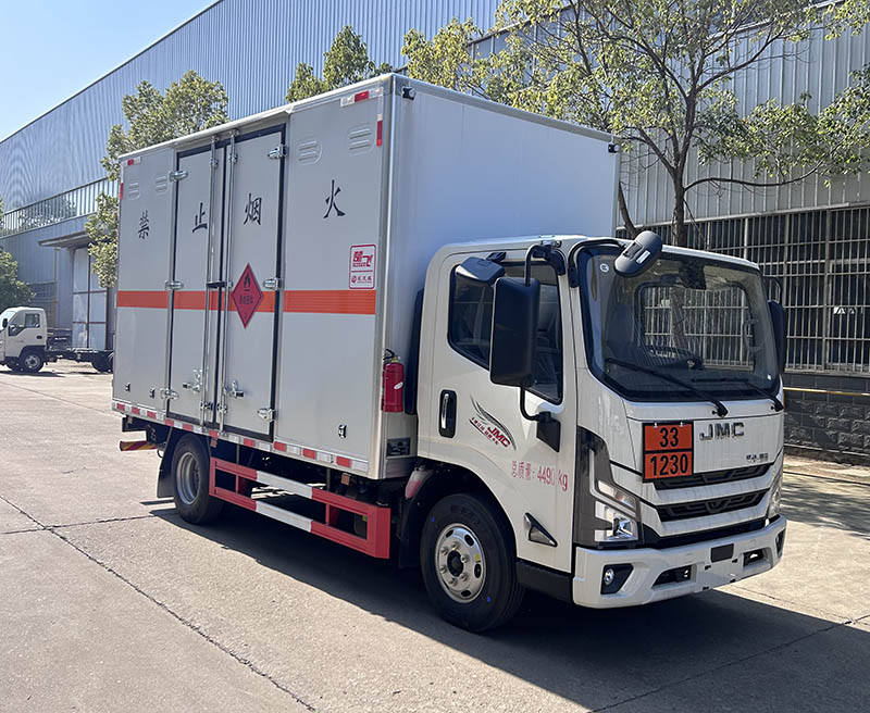 楚飛牌CLQ5042XRY6JX易燃液體廂式運輸車公告圖片