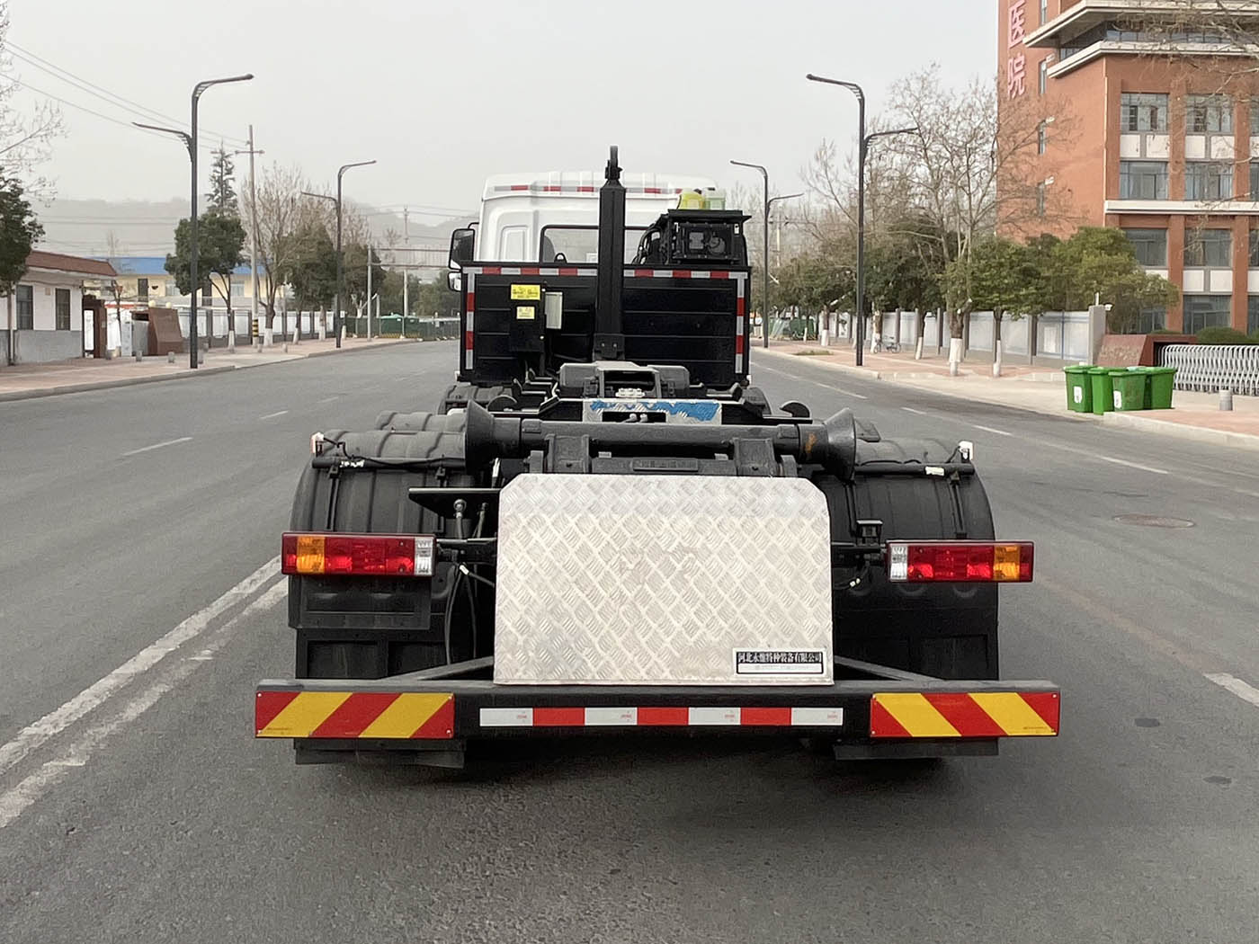 永惟牌HYW5310ZXXSQBEV純電動(dòng)車廂可卸式垃圾車公告圖片