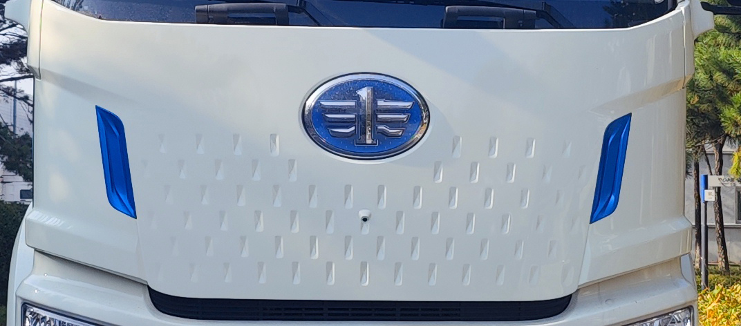 藍(lán)琥牌BHF5310ZLJBEVC1純電動(dòng)自卸式垃圾車(chē)公告圖片