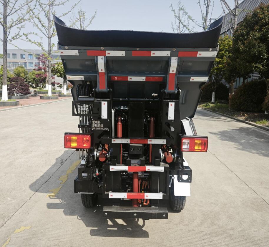 愛瑞特牌ART5020ZZZY15BEV純電動(dòng)自裝卸式垃圾車公告圖片