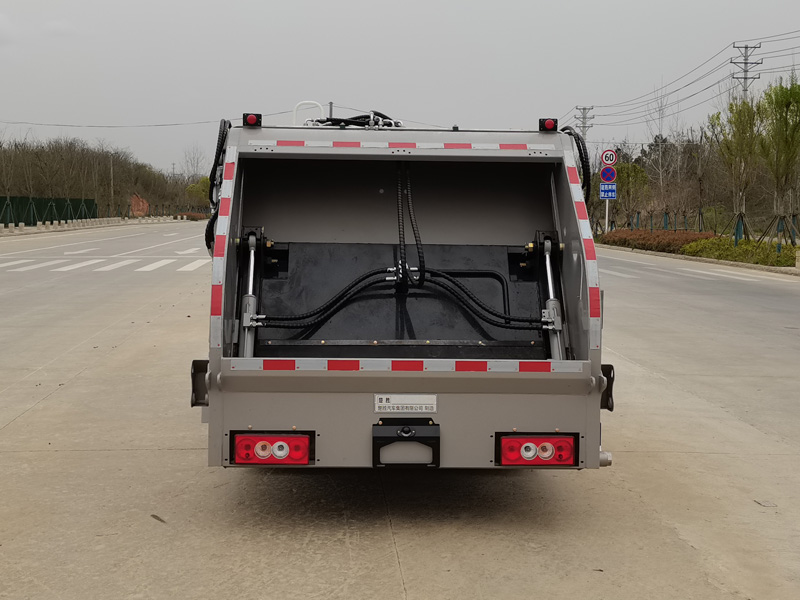 楚勝牌CSC5044ZYSB6壓縮式垃圾車公告圖片