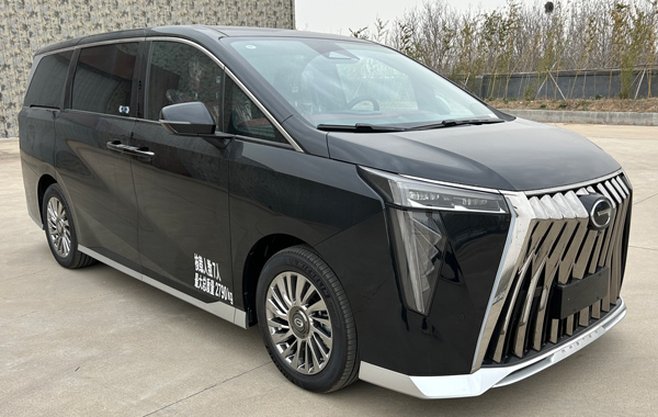 格侖特牌GLT5033XYB運(yùn)兵車