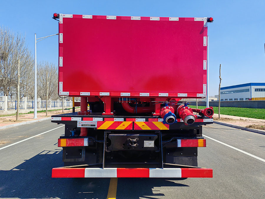 專致牌YZZ5316TYLSX6R壓裂車公告圖片