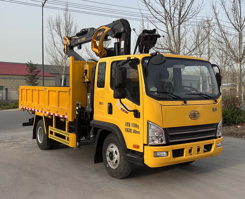 祥農(nóng)達牌SGW5110ZZDCA6抓斗式垃圾車